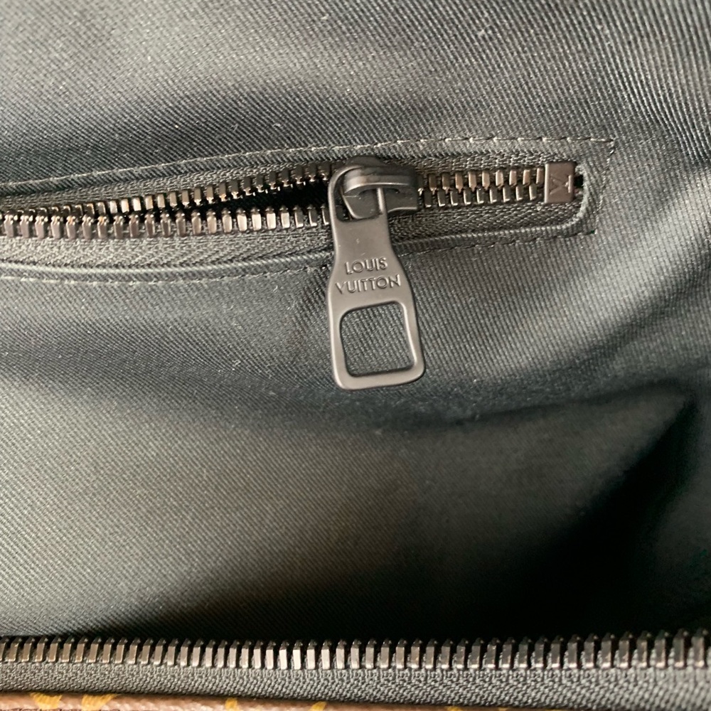 Louis Vuitton Keepall Bandouliere 50 Duffle - Picture 6 of 8